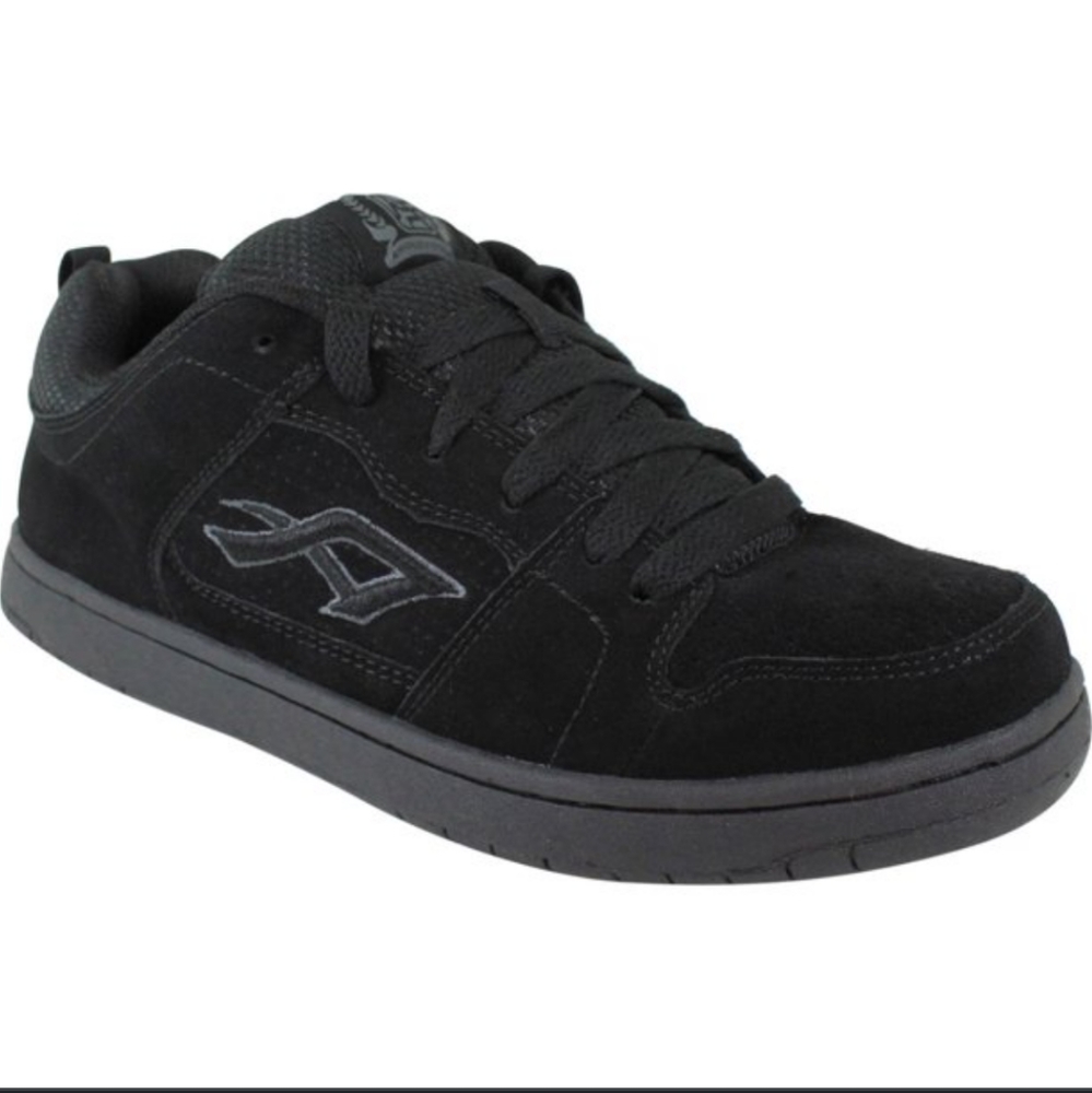 Airspeed skater shoes